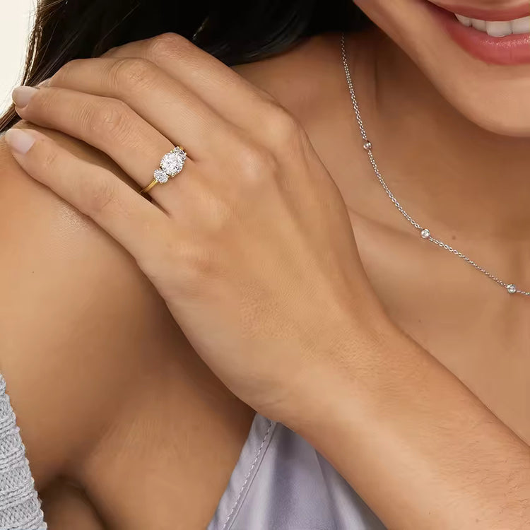 Anillo con diamante de laboratorio de 1 ct en oro 18 Kts