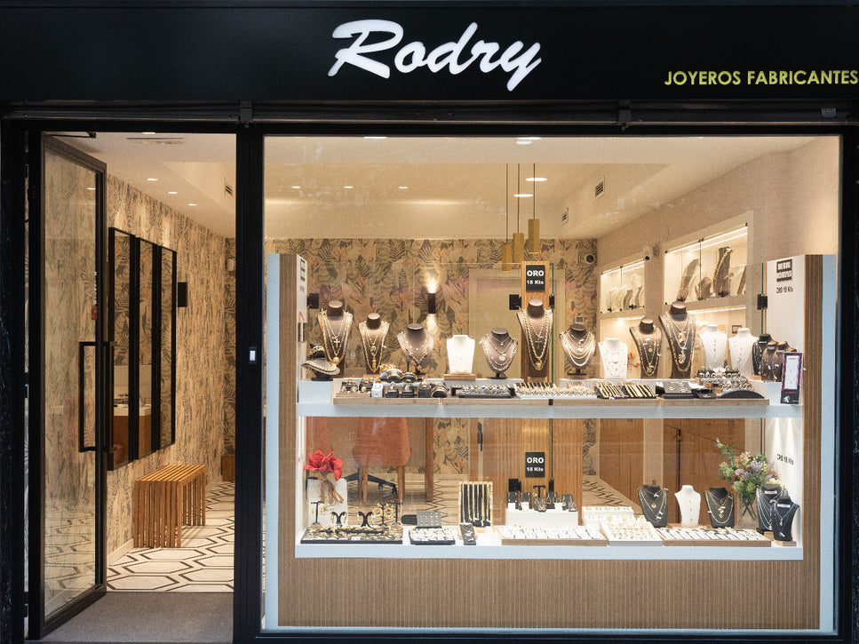 Interior de Joyería Rodry Ecodiamante en Bilbao — especialistas en diamantes de laboratorio